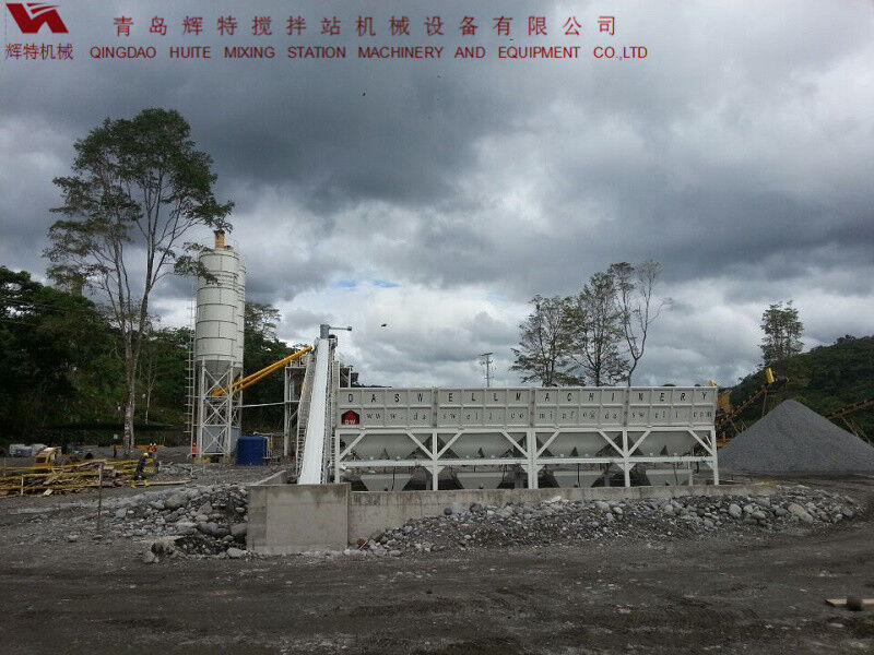 輝特混凝土攪拌站HZS90攪拌臂布置合理，攪拌性能強(qiáng)