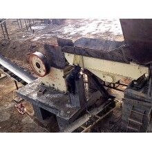 小型顎式破碎機，霸氣側(cè)漏碎石子