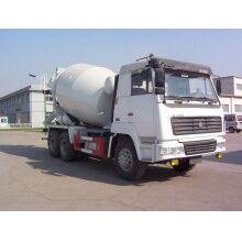 斯太爾10方攪拌運(yùn)輸車