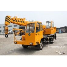 6噸自制吊多少錢(qián)  不用上牌一樣干活 好省錢(qián)的小吊車(chē)