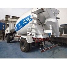 5m3混凝土罐車最新價格，億立攪拌罐車廠家直銷